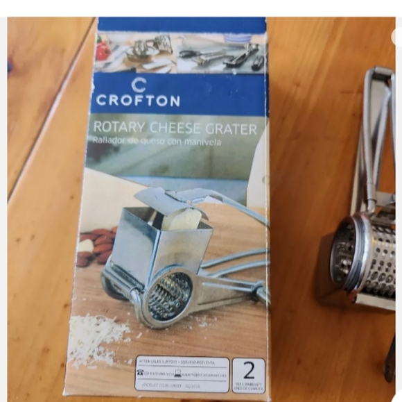 Crofton rotary cheese grater - Picture 4 of 5